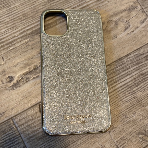 case - Picture 1 of 2